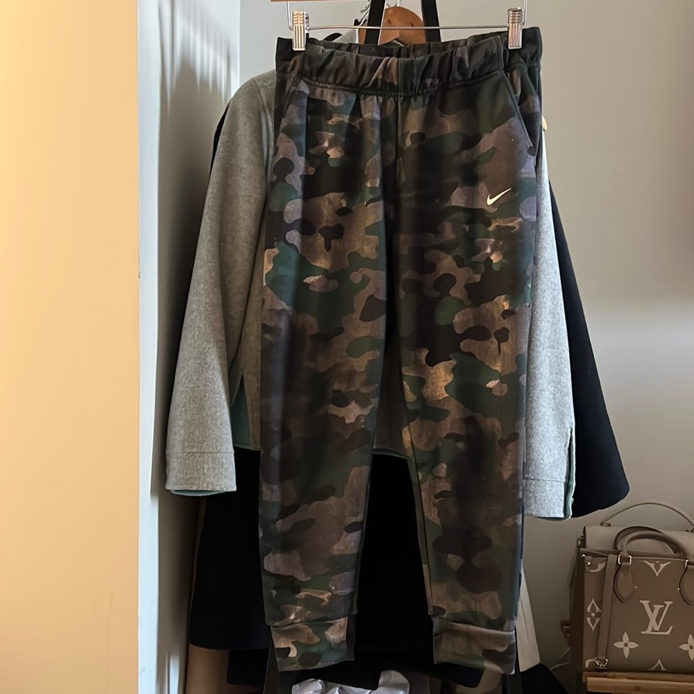 Nike Camo Joggers